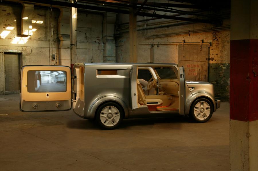  Ford SYNus Concept 2005 года  (фото 12 из 70)